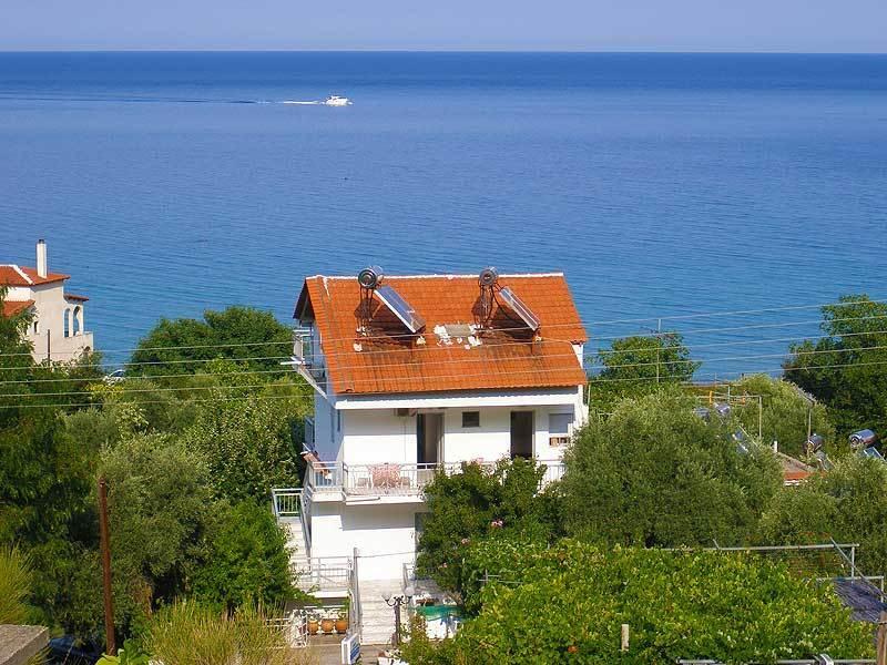 House Mantesos Apartment Koinyra Exterior photo