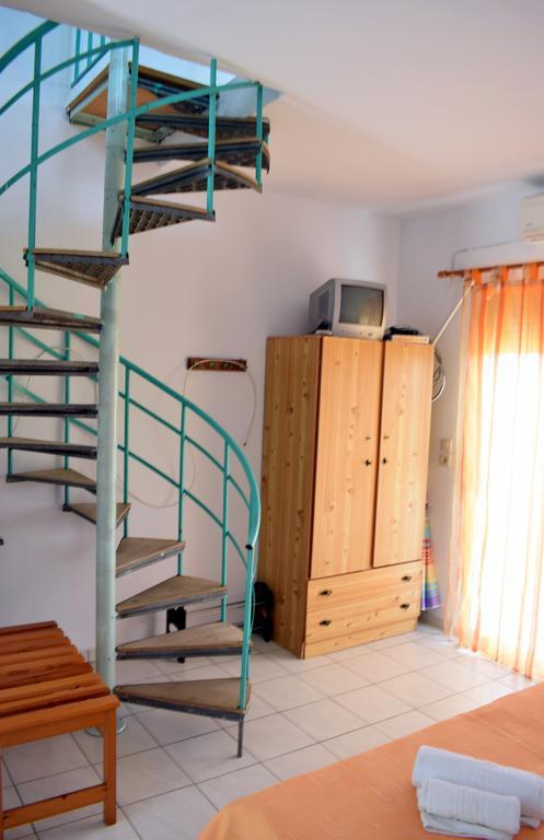House Mantesos Apartment Koinyra Exterior photo