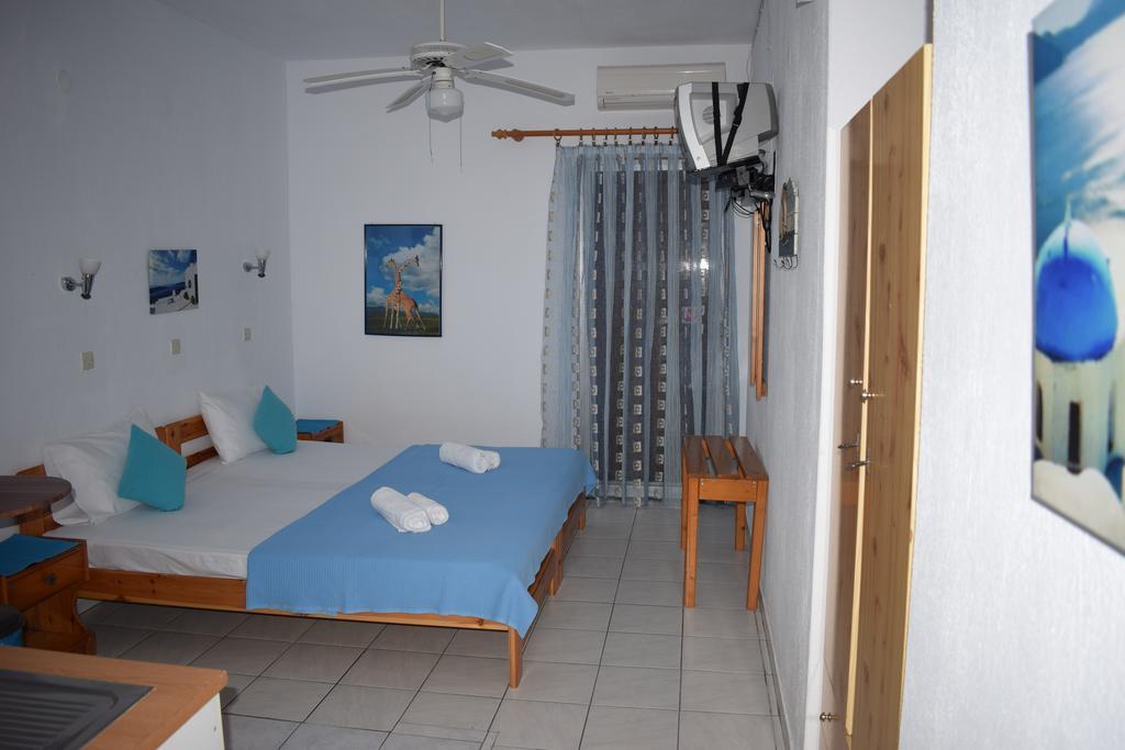House Mantesos Apartment Koinyra Exterior photo
